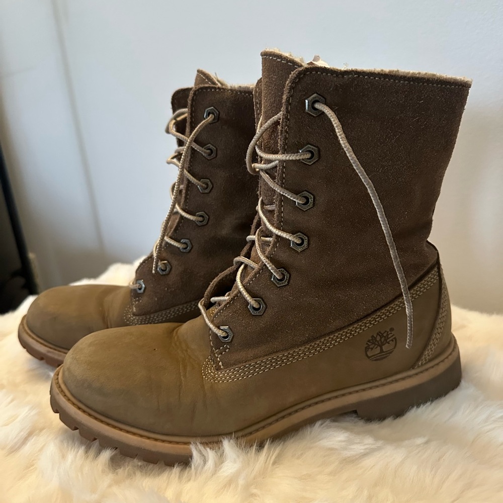 Timberland Olive and Tan Suede Fleece Roll Down Boots - Picture 3 of 9